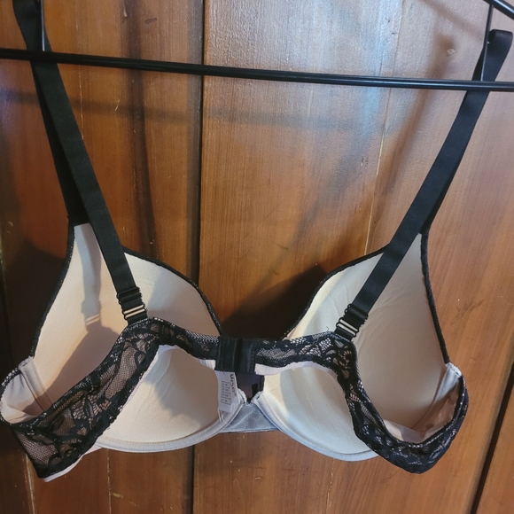 Bra - Picture 2 of 2